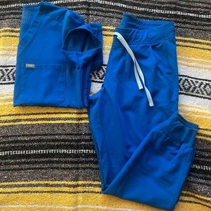 Figs women scrub set